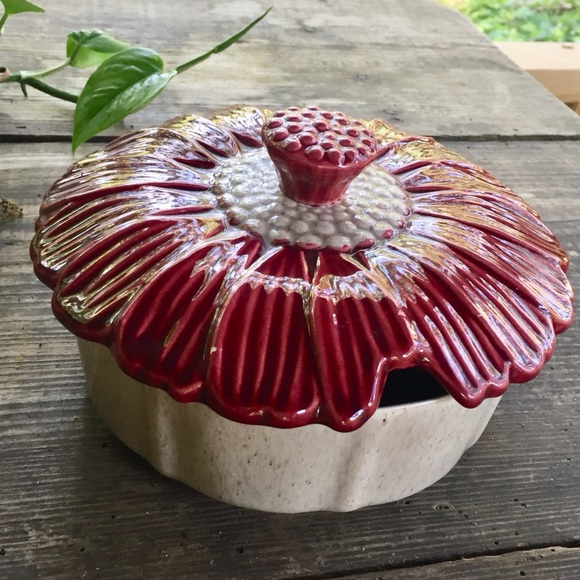 MCM Valley Vista California Server Red Floral Lid - Picture 8 of 9